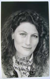 Geraldine James autograph (hand-signed photograph, dedicated)