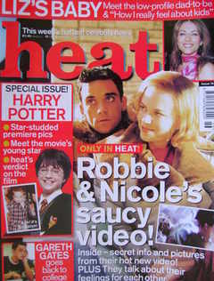 Heat magazine - Robbie Williams and Nicole Kidman cover (17-23 November 2001 - Issue 143)