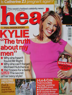 <!--2001-10-13-->Heat magazine - Kylie Minogue cover (13-19 October 2001 - 