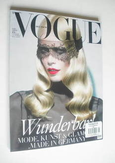 <!--2011-08-->German Vogue magazine - August 2011 - Claudia Schiffer cover