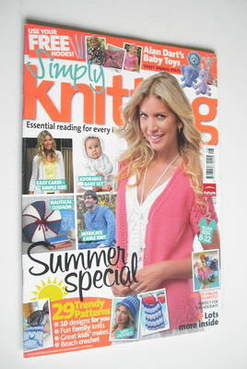 Simply Knitting magazine (Issue 83 - August 2011)