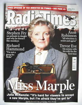 Radio Times magazine - Julia McKenzie cover (5-11 September 2009)