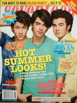 <!--2009-06-->Seventeen magazine - June 2009 - The Jonas Brothers cover