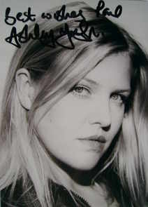 Ashley Jensen autograph (hand-signed photograph, dedicated)