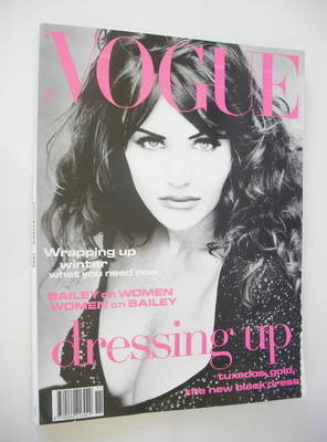 British Vogue magazine - November 1992 - Helena Christensen cover