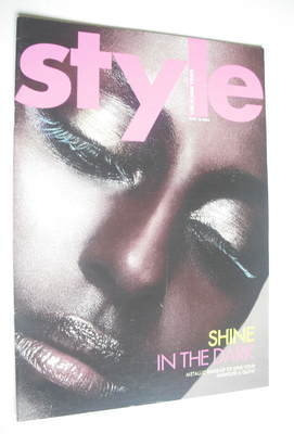 <!--2004-06-13-->Style magazine - Shine In The Dark cover (13 June 2004)