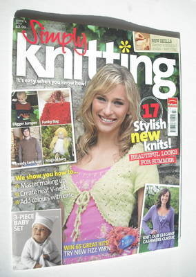 Simply Knitting magazine (Issue 04 - July 2005)