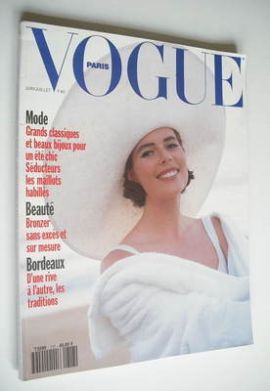 <!--1991-06-->French Paris Vogue magazine - June-July 1991 - Claudia Van Ry