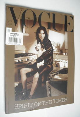 <!--2012-08-->Vogue Italia magazine - August 2012 - Jamie Bochert cover
