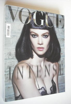 Vogue Italia magazine - February 2006 - Heather Bratton cover