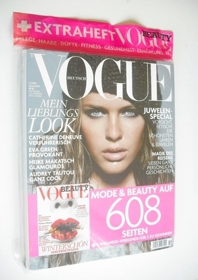<!--2006-11-->German Vogue magazine - November 2006 - Michaela H cover