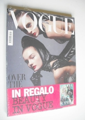 Vogue Italia magazine - May 2010 - Daria Strokous and Kirsi Pyrhonen cover