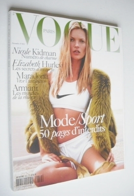 French Paris Vogue magazine - November 2004 - Kate Moss cover