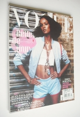 <!--2002-05-->French Paris Vogue magazine - May 2002 - Liya Kebede cover