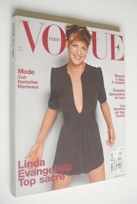 French Paris Vogue magazine - October 2001 - Linda Evangelista cover