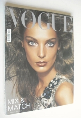 <!--2004-05-->Vogue Italia magazine - May 2004 - Daria Werbowy cover