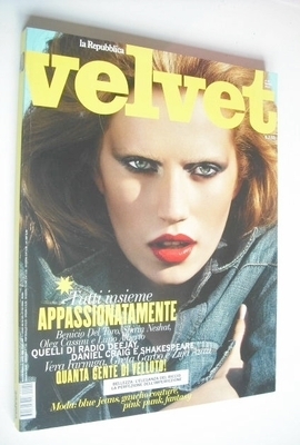 <!--2010-03-->Velvet magazine - Cato van Ee cover (March 2010 - Issue 40)