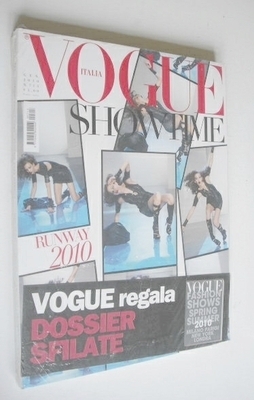 <!--2010-01-->Vogue Italia magazine - January 2010 - Karlie Kloss cover