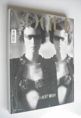 Vogue Italia magazine - October 2005 - Karen Elson cover