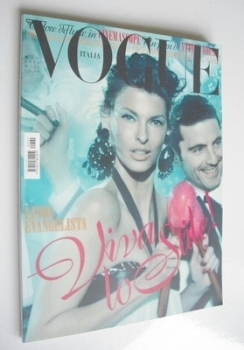 Vogue Italia magazine - May 2012 - Linda Evangelista cover