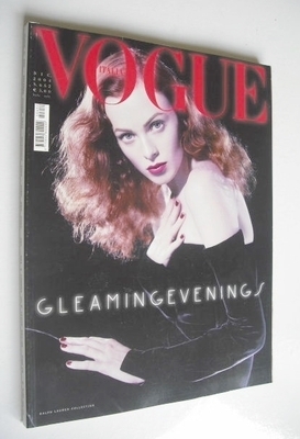 <!--2004-12-->Vogue Italia magazine - December 2004 - Karen Elson cover