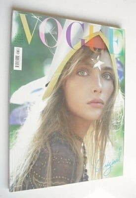 Vogue Italia magazine - August 2005 - Snejana Onopka cover