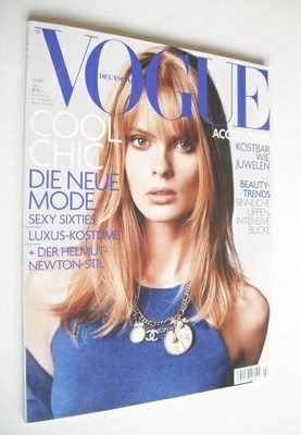 <!--2004-07-->German Vogue magazine - July 2004 - Julia Stegner cover