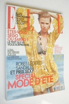 French Elle magazine - 29 May 2006 - Lara Stone cover