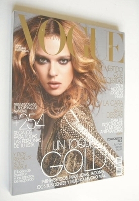 Vogue Espana magazine - December 2006 - Elise Crombez cover