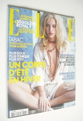 <!--2007-01-15-->French Elle magazine - 15 January 2007 - Julie Ordon cover