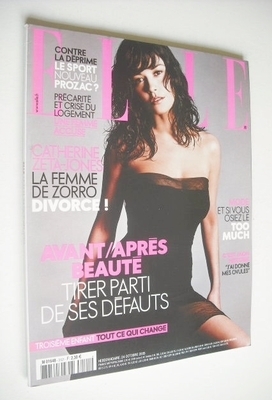 <!--2005-10-24-->French Elle magazine - 24 October 2005 - Catherine Zeta Jo