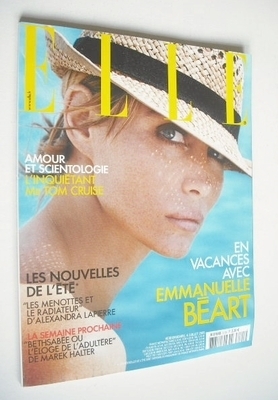 <!--2005-07-04-->French Elle magazine - 4 July 2005 - Emmanuelle Beart cove