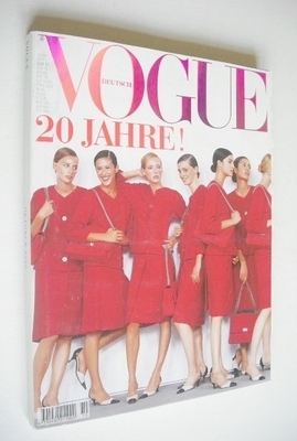 <!--1999-10-->German Vogue magazine - October 1999