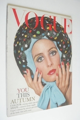 British Vogue magazine - August 1965 - Jill Kennington cover