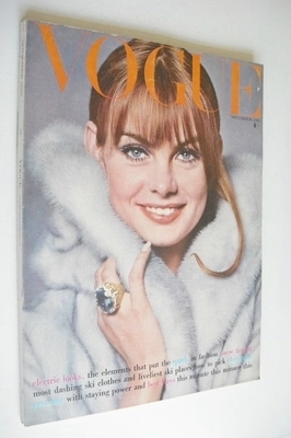 British Vogue magazine - November 1965 - Jean Shrimpton cover