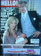 Hello! magazine - Rod Stewart and Penny Lancaster & baby Alastair cover (5 January 2006 - Issue 899)