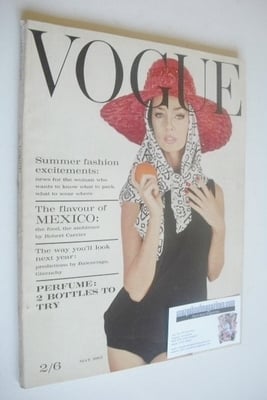 British Vogue magazine - 1 May 1962 (Vintage Issue)