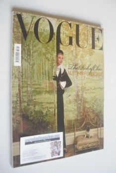 Vogue Italia magazine - June 2008 - Linda Evangelista cover