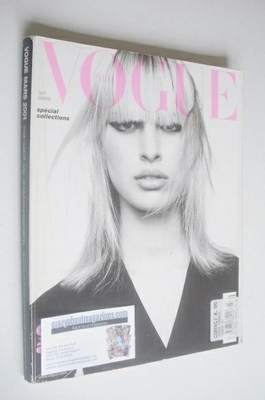<!--2001-03-->French Paris Vogue magazine - March 2001 - Karolina Kurkova c