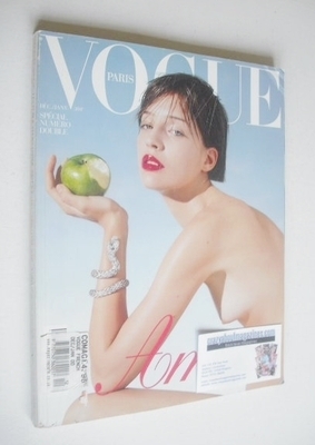 <!--1999-12-->French Paris Vogue magazine - December 1999/January 2000