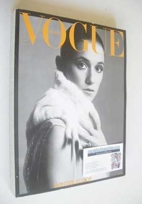 <!--2000-10-->Vogue Italia magazine - October 2000 - Charlotte Gainsbourg c