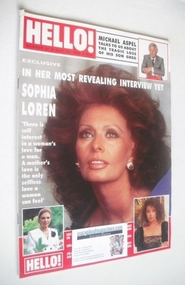<!--1989-05-13-->Hello! magazine - Sophia Loren cover (13 May 1989 - Issue 