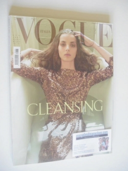 Vogue Italia magazine - July 2007 - Denisa Dvorakova cover