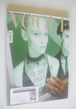 Vogue Italia magazine - January 2007 - Sasha Pivovarova cover