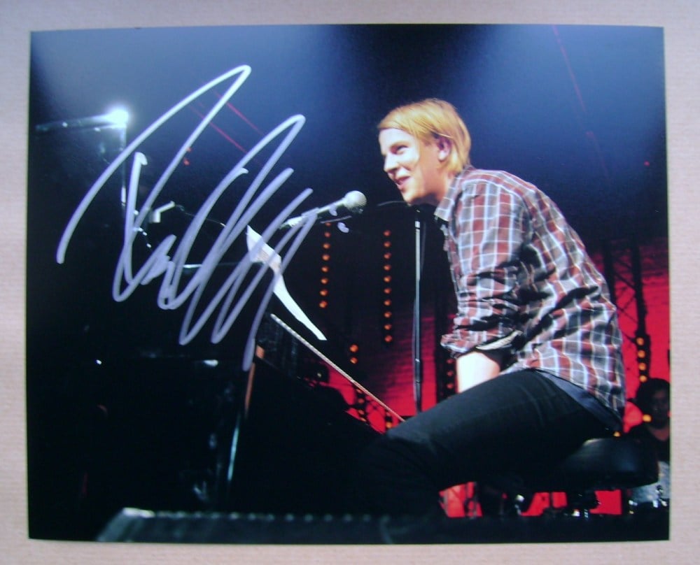 Tom Odell autograph