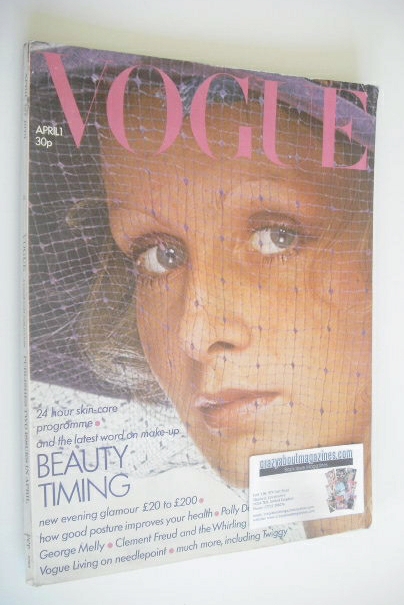 British Vogue magazine - 1 April 1973 - Twiggy cover