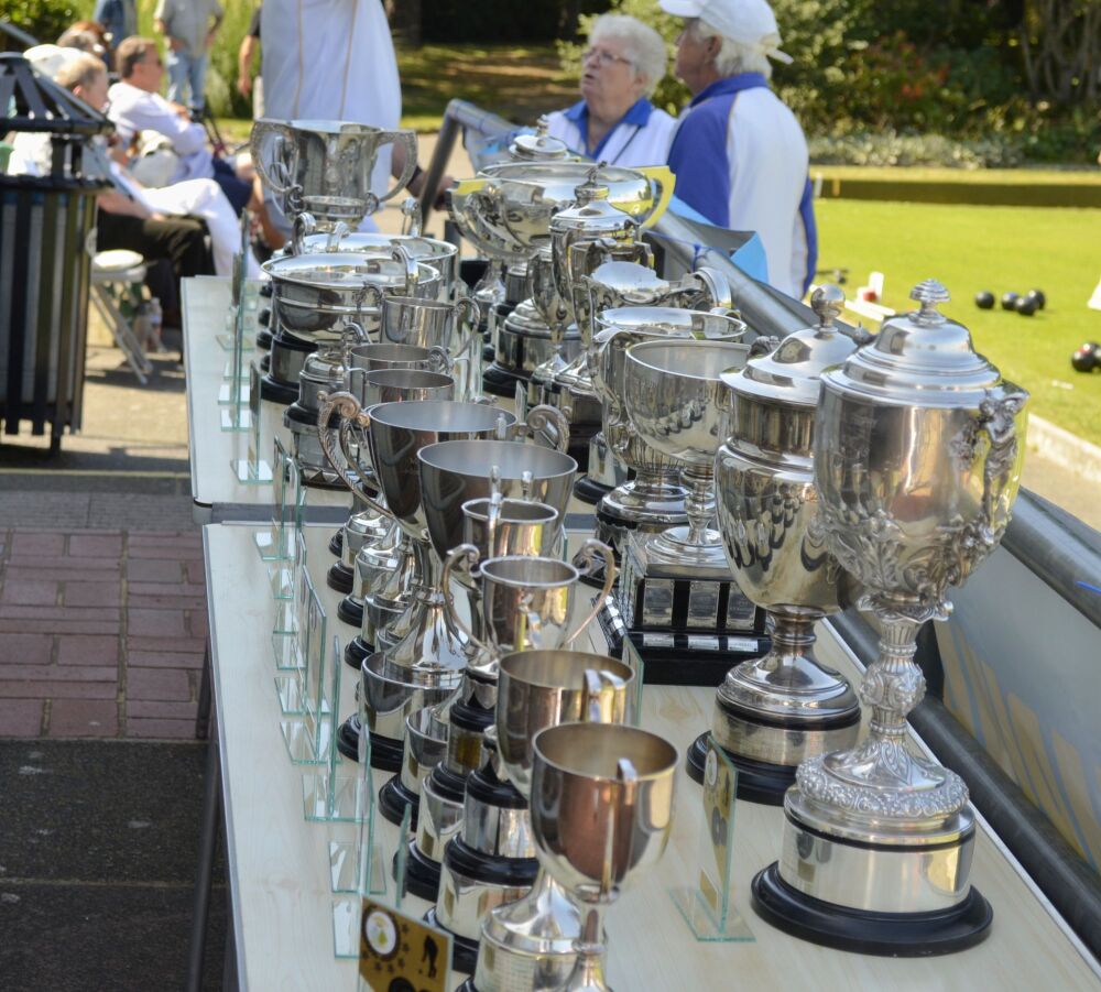 Presentation Cups 2024_inPixio