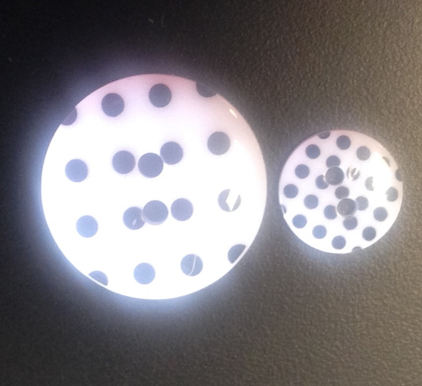 Button - Spotty White with Black Spots 009 P1724