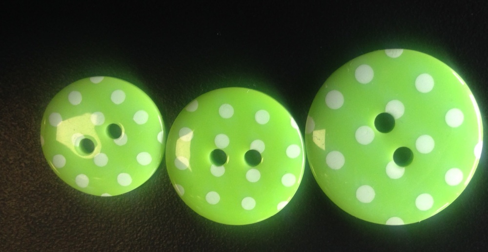 Button - Spotty Lime Green 441 P1724
