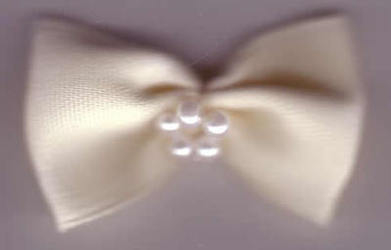 Bow with Pearls - Chunky Cream 421-22P